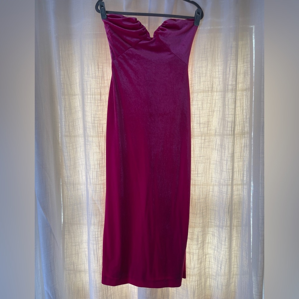 Zara Fitted Velvet Fuchsia Midi Dress